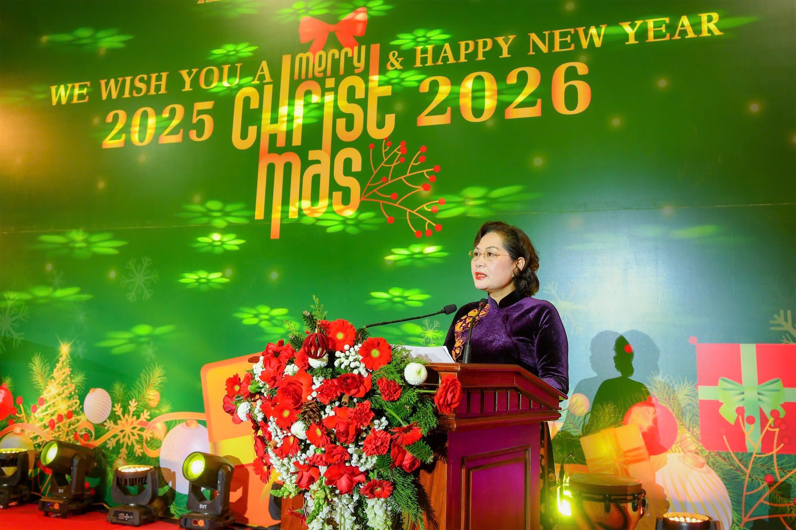 Thống đốc Nguyễn Thị Hồng phát biểu tại buổi gặp mặt - Ảnh Hoàng Giáp Thống đốc Nguyễn Thị Hồng phát biểu tại buổi gặp mặt - Ảnh Hoàng Giáp