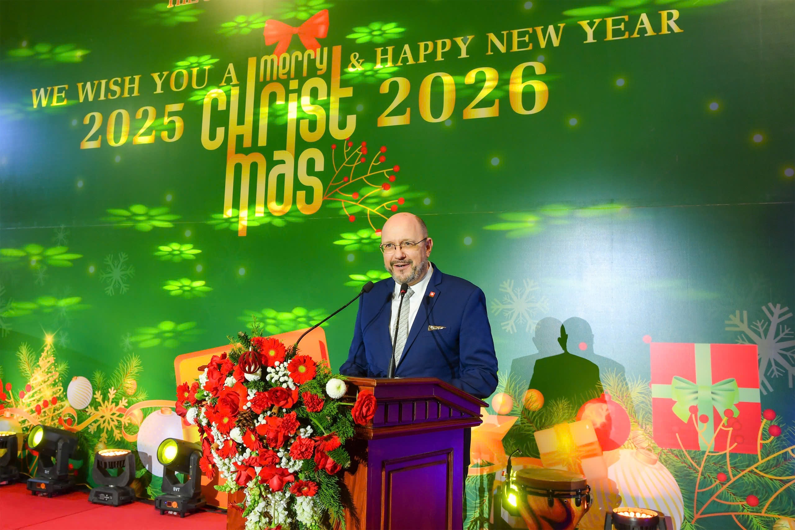 Ông Thomas Gass - Đại sứ Thụy Sĩ tại Việt Nam phát biểu tại buổi gặp mặt - Ảnh Hoàng Giáp Ông Thomas Gass - Đại sứ Thụy Sĩ tại Việt Nam phát biểu tại buổi gặp mặt - Ảnh Hoàng Giáp