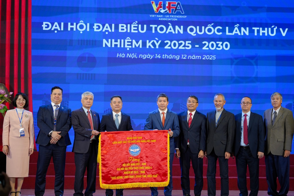 Phó Thống đốc NHNN Nguyễn Ngọc Cảnh được bầu làm Chủ tịch Hội Hữu nghị Việt - Anh khóa V Phó Thống đốc NHNN Nguyễn Ngọc Cảnh được bầu làm Chủ tịch Hội Hữu nghị Việt - Anh khóa V