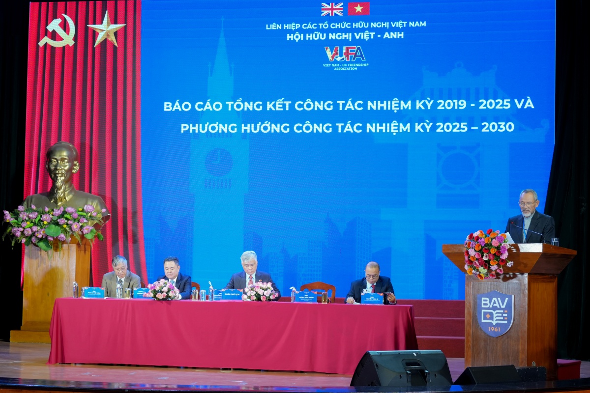 Phó Thống đốc NHNN Nguyễn Ngọc Cảnh được bầu làm Chủ tịch Hội Hữu nghị Việt - Anh khóa V Phó Thống đốc NHNN Nguyễn Ngọc Cảnh được bầu làm Chủ tịch Hội Hữu nghị Việt - Anh khóa V