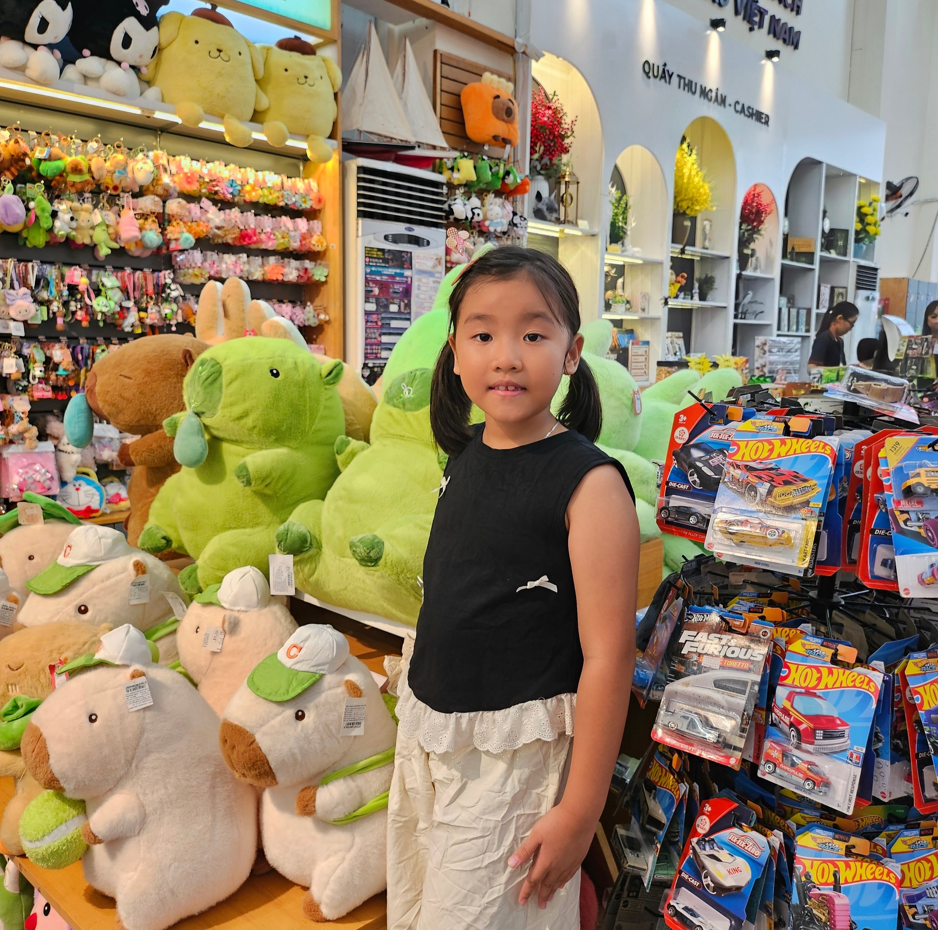 Để phát triển ngành công nghiệp đồ chơi Việt Nam và tăng cường khả năng xuất khẩu, các doanh nghiệp cần phải nâng cao chất lượng sản phẩm, đa dạng hóa mẫu mã, tập trung vào các sản phẩm có tính giáo dục và vận động cho trẻ em Để phát triển ngành công nghiệp đồ chơi Việt Nam và tăng cường khả năng xuất khẩu, các doanh nghiệp cần phải nâng cao chất lượng sản phẩm, đa dạng hóa mẫu mã, tập trung vào các sản phẩm có tính giáo dục và vận động cho trẻ em