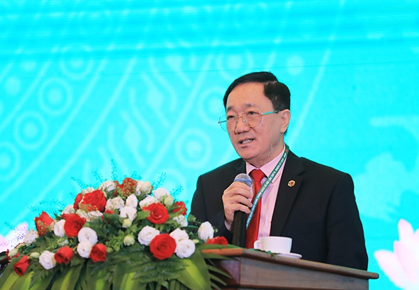 Xây dựng tổ chức Công đoàn vững mạnh, đồng hành cùng chuyên môn thực hiện thắng lợi nhiệm vụ trong giai đoạn mới Xây dựng tổ chức Công đoàn vững mạnh, đồng hành cùng chuyên môn thực hiện thắng lợi nhiệm vụ trong giai đoạn mới