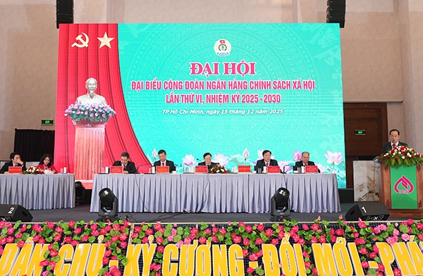 Xây dựng tổ chức Công đoàn vững mạnh, đồng hành cùng chuyên môn thực hiện thắng lợi nhiệm vụ trong giai đoạn mới Xây dựng tổ chức Công đoàn vững mạnh, đồng hành cùng chuyên môn thực hiện thắng lợi nhiệm vụ trong giai đoạn mới