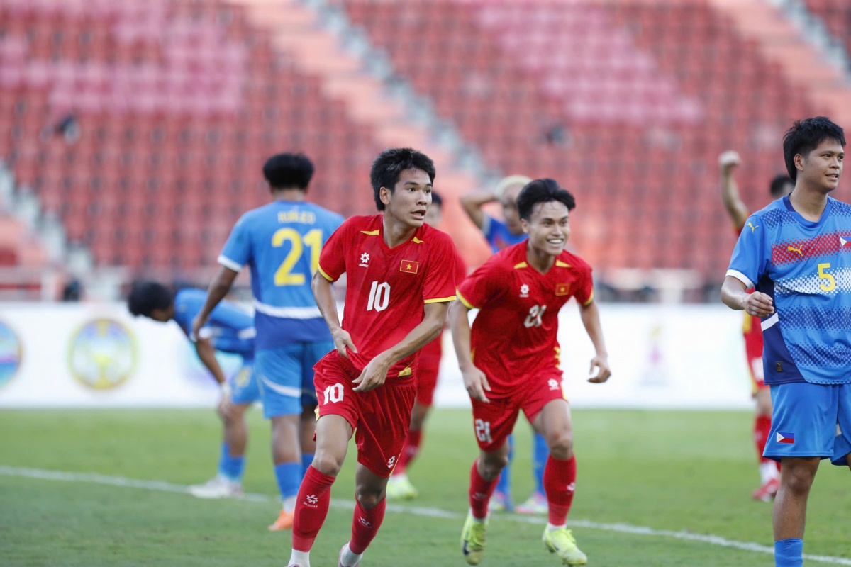 Hai phút cuối định đoạt số phận: U22 Việt Nam bước qua Philippines để vào chung kết SEA Games 33