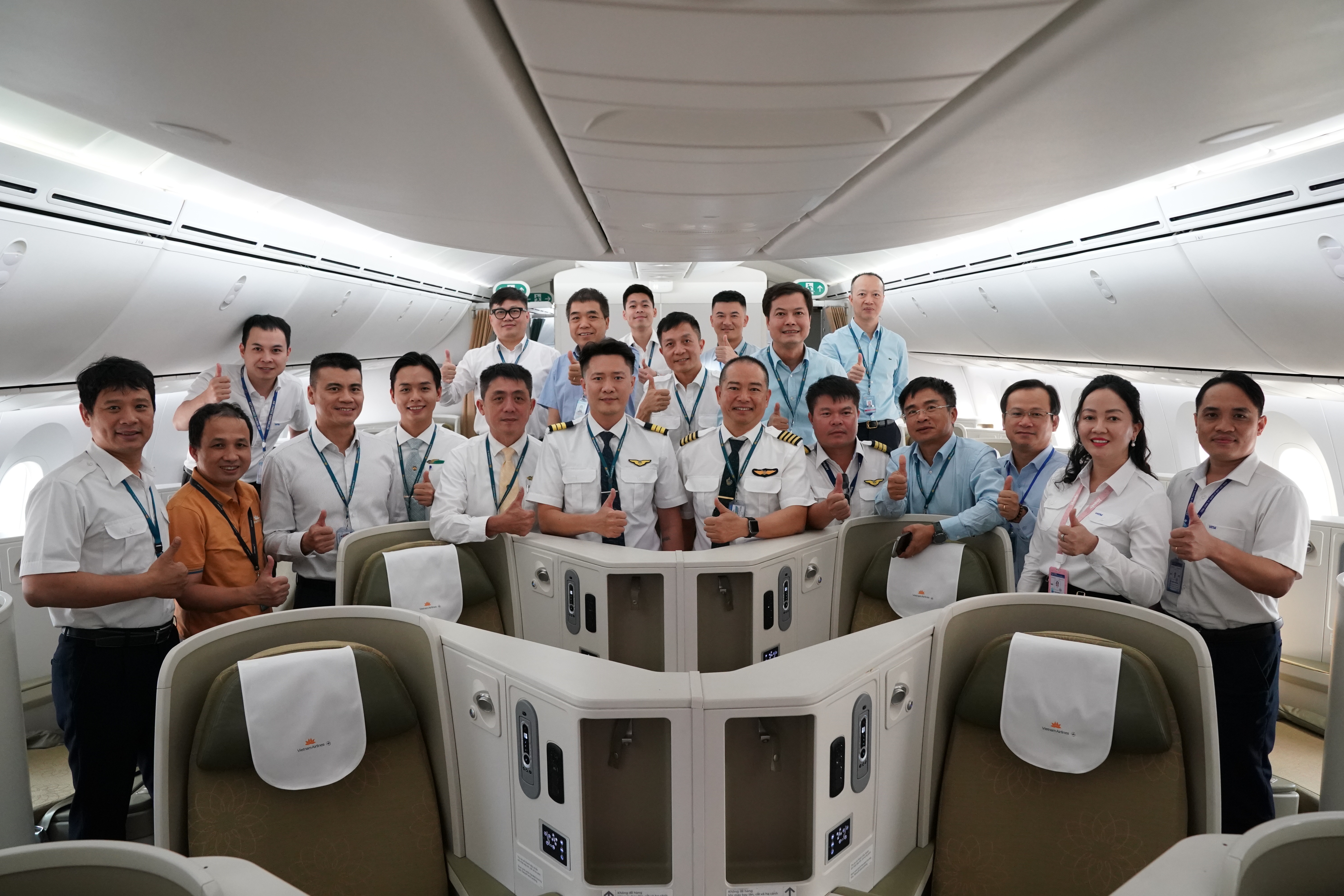 Phi hành đoàn của chuyến bay Phi hành đoàn của chuyến bay