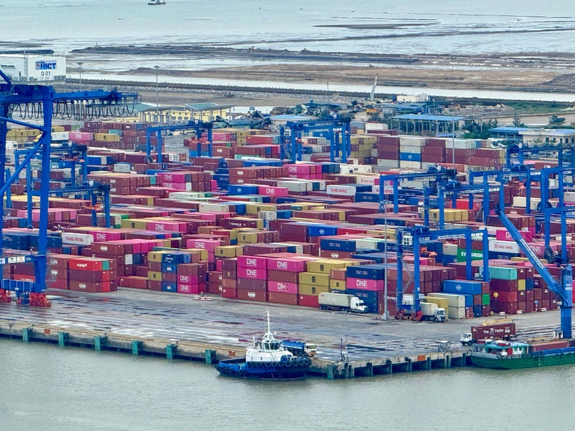 Ước tính, tổng kim ngạch xuất nhập khẩu năm 2025 sẽ chạm mốc kỷ lục 920 tỷ USD Ước tính, tổng kim ngạch xuất nhập khẩu năm 2025 sẽ chạm mốc kỷ lục 920 tỷ USD