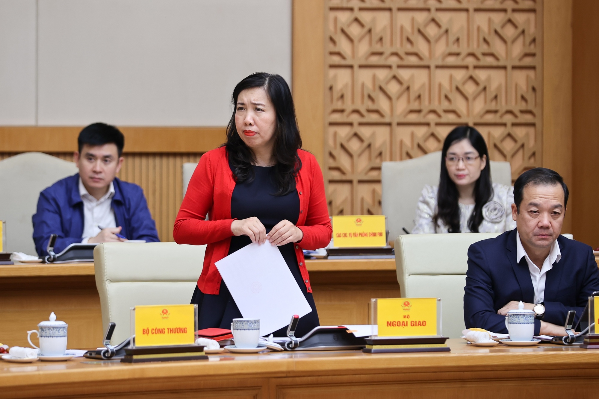 Đại diện lãnh đạo các bộ, ngành phát biểu - Ảnh: VGP/Nhật Bắc