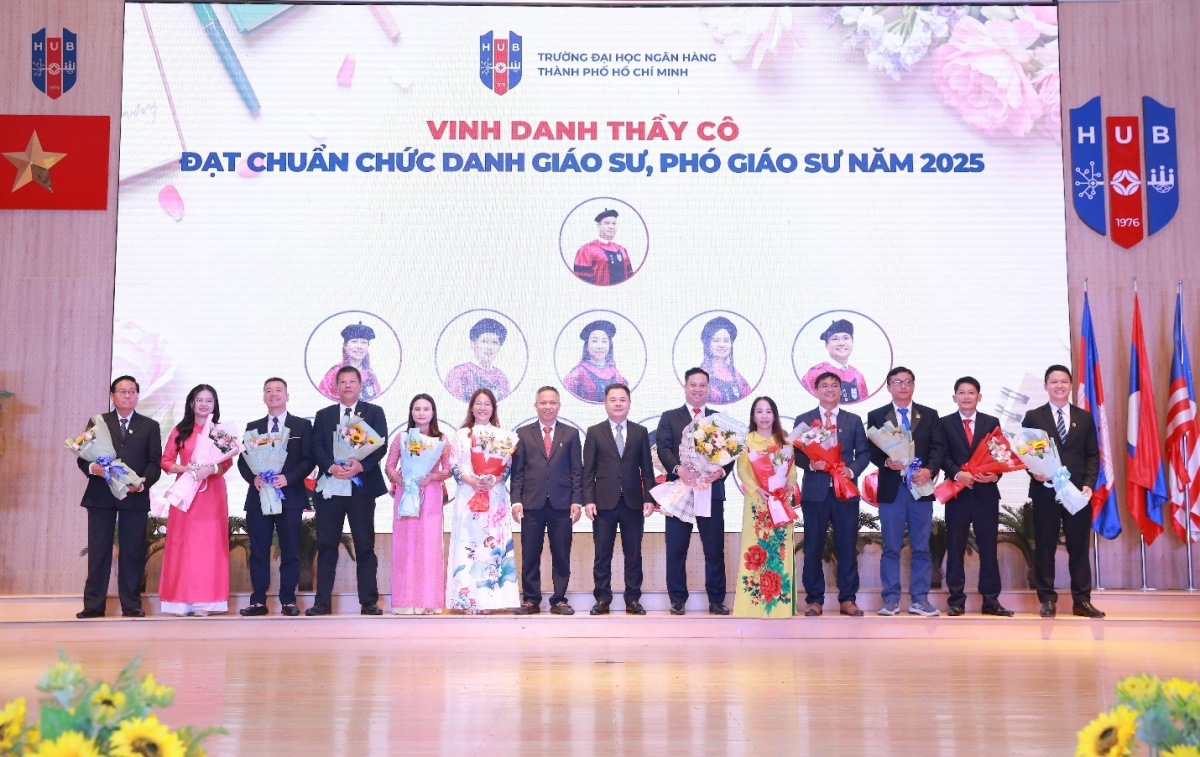 Vinh danh Giáo sư, Phó giáo sư đạt chuẩn chức danh năm 2025 Vinh danh Giáo sư, Phó giáo sư đạt chuẩn chức danh năm 2025