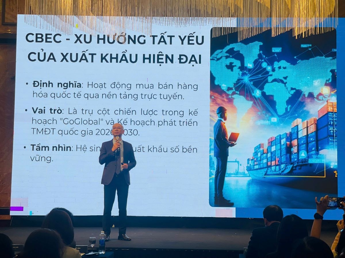 Ông Trần Thanh Hải, Phó Cục trưởng Cục Xuất nhập khẩu (Bộ Công Thương) phát biểu tại diễn đàn Ông Trần Thanh Hải, Phó Cục trưởng Cục Xuất nhập khẩu (Bộ Công Thương) phát biểu tại diễn đàn
