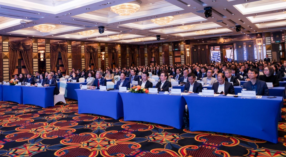 Các đại biểu tham dự Hội nghị Các đại biểu tham dự Hội nghị