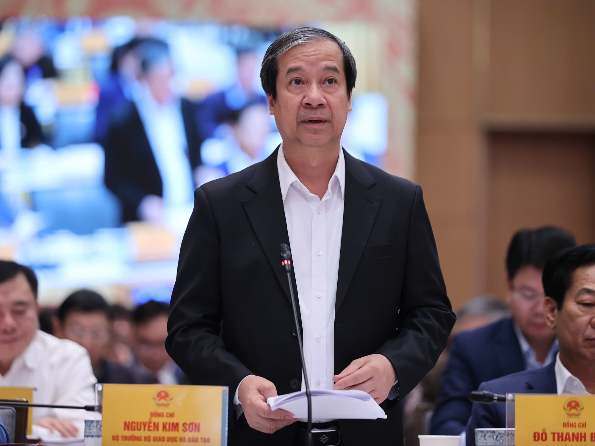 Bộ trưởng Bộ Giáo dục và Đào tạo Nguyễn Kim Sơn phát biểu tại Hội nghị. Ảnh: VGP/Nhật Bắc