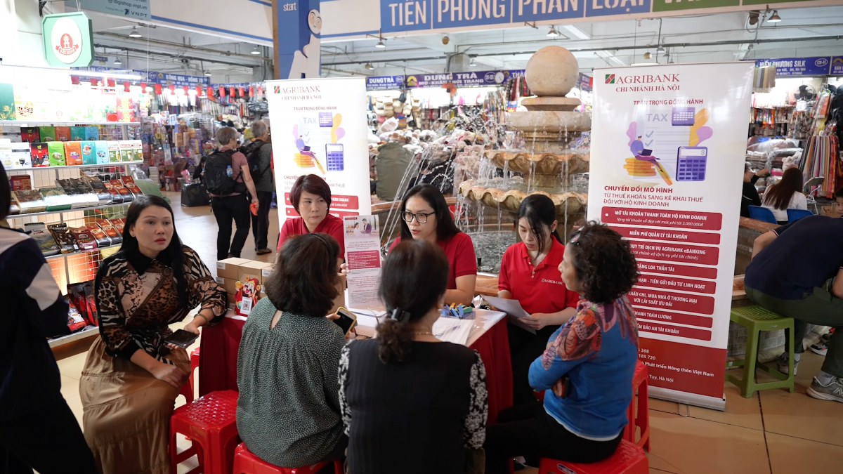 Agribank hỗ trợ hộ kinh doanh chuyển đổi số, nâng cao hiệu quả hoạt động