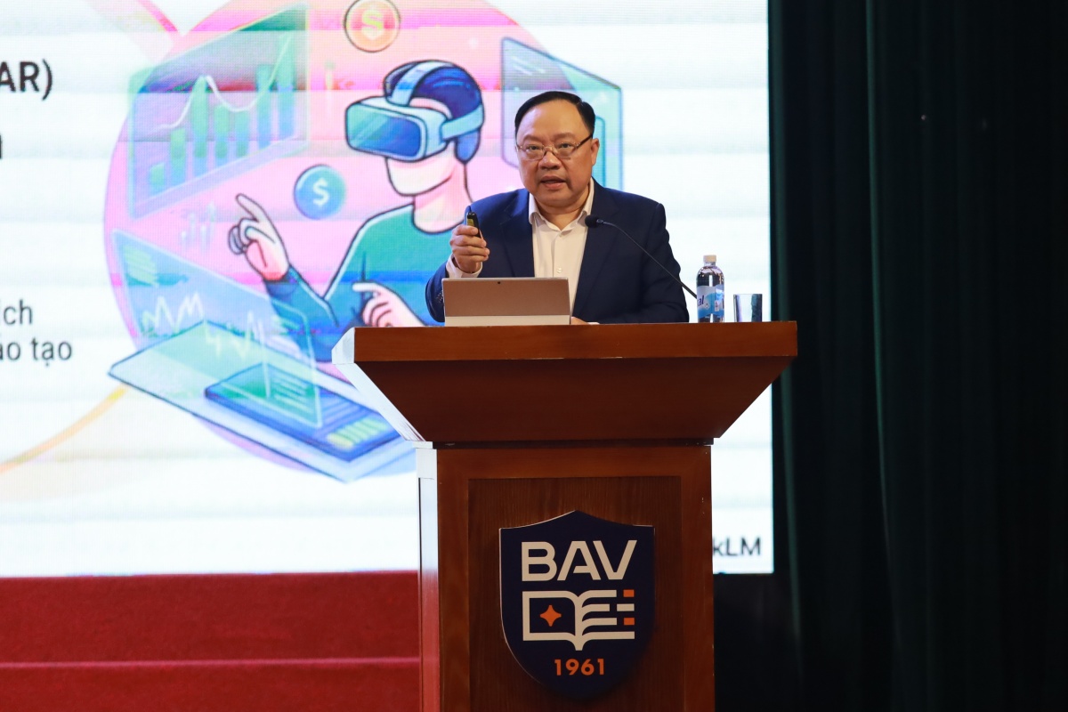 Bồi dưỡng kiến thức về phòng, chống rửa tiền; công nghệ thông tin và chuyển đổi số cho cán bộ nguồn quy hoạch cấp Vụ