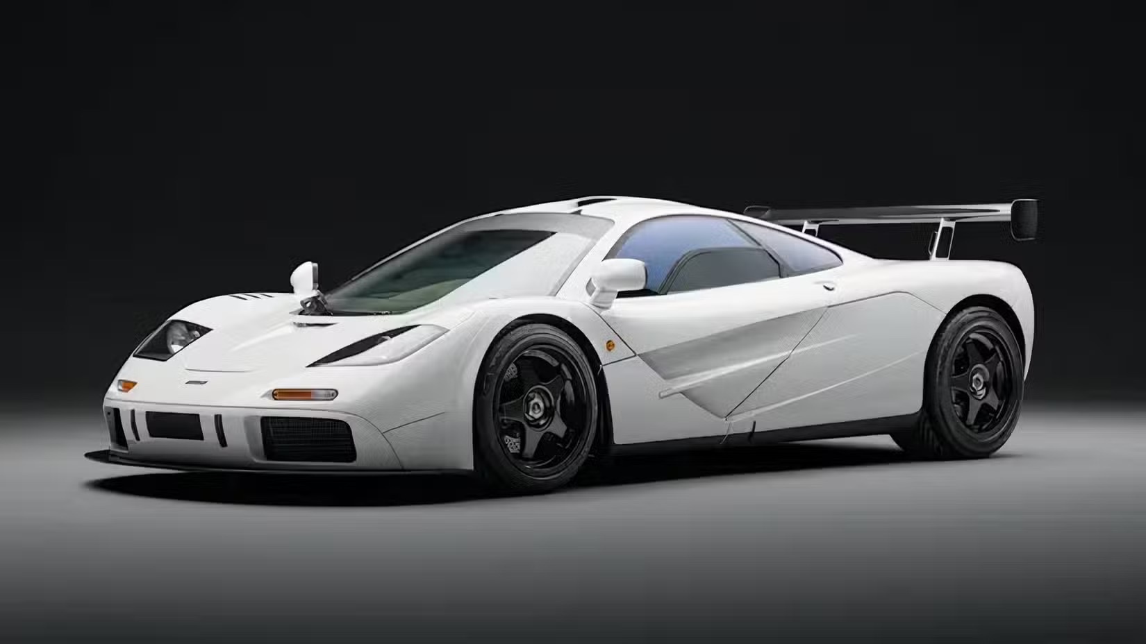 McLaren F1 1994: siêu xe 554 tỷ đồng mang chữ ký các nhà vô địch F1