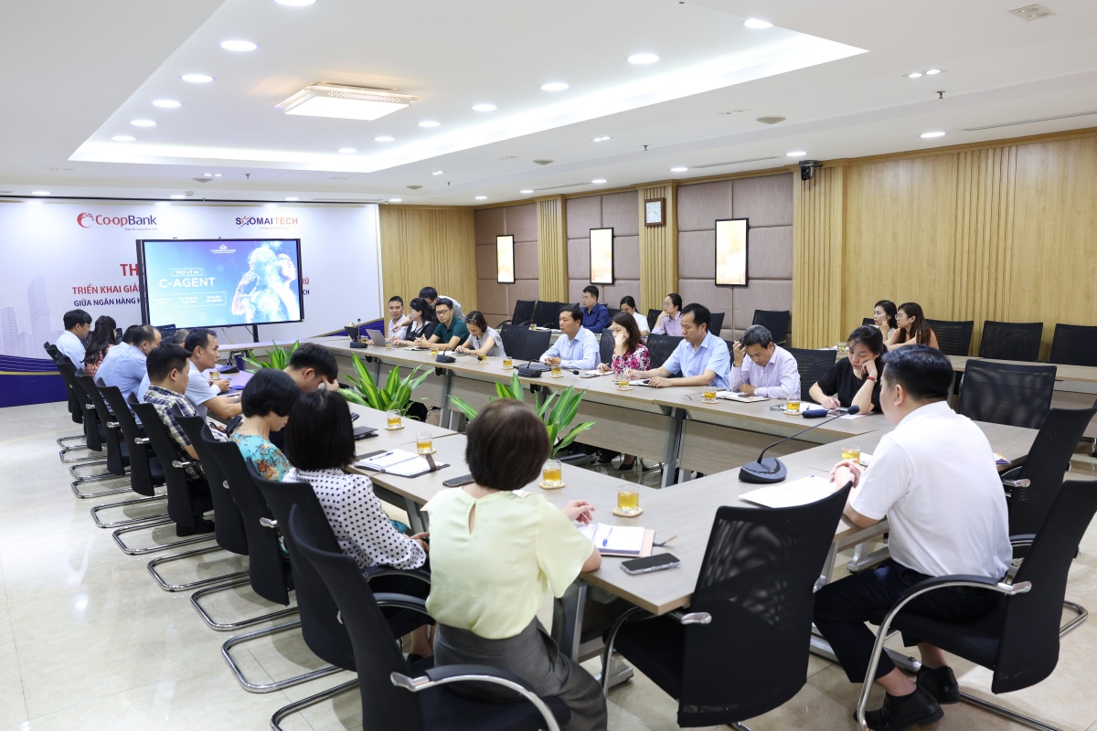 Lãnh đạo các đơn vị tại Trụ sở chính Co-opBank tham gia khóa học về Trợ lý AI - C-AGENT Lãnh đạo các đơn vị tại Trụ sở chính Co-opBank tham gia khóa học về Trợ lý AI - C-AGENT