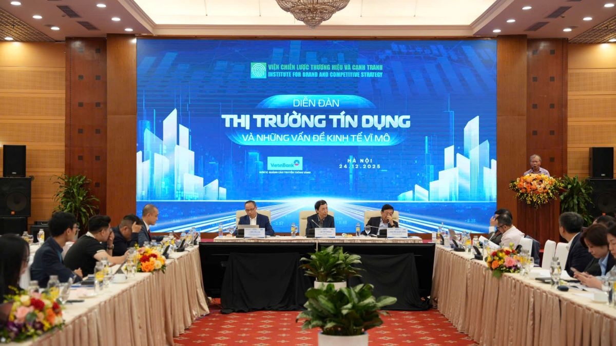 Quang cảnh Diễn đàn