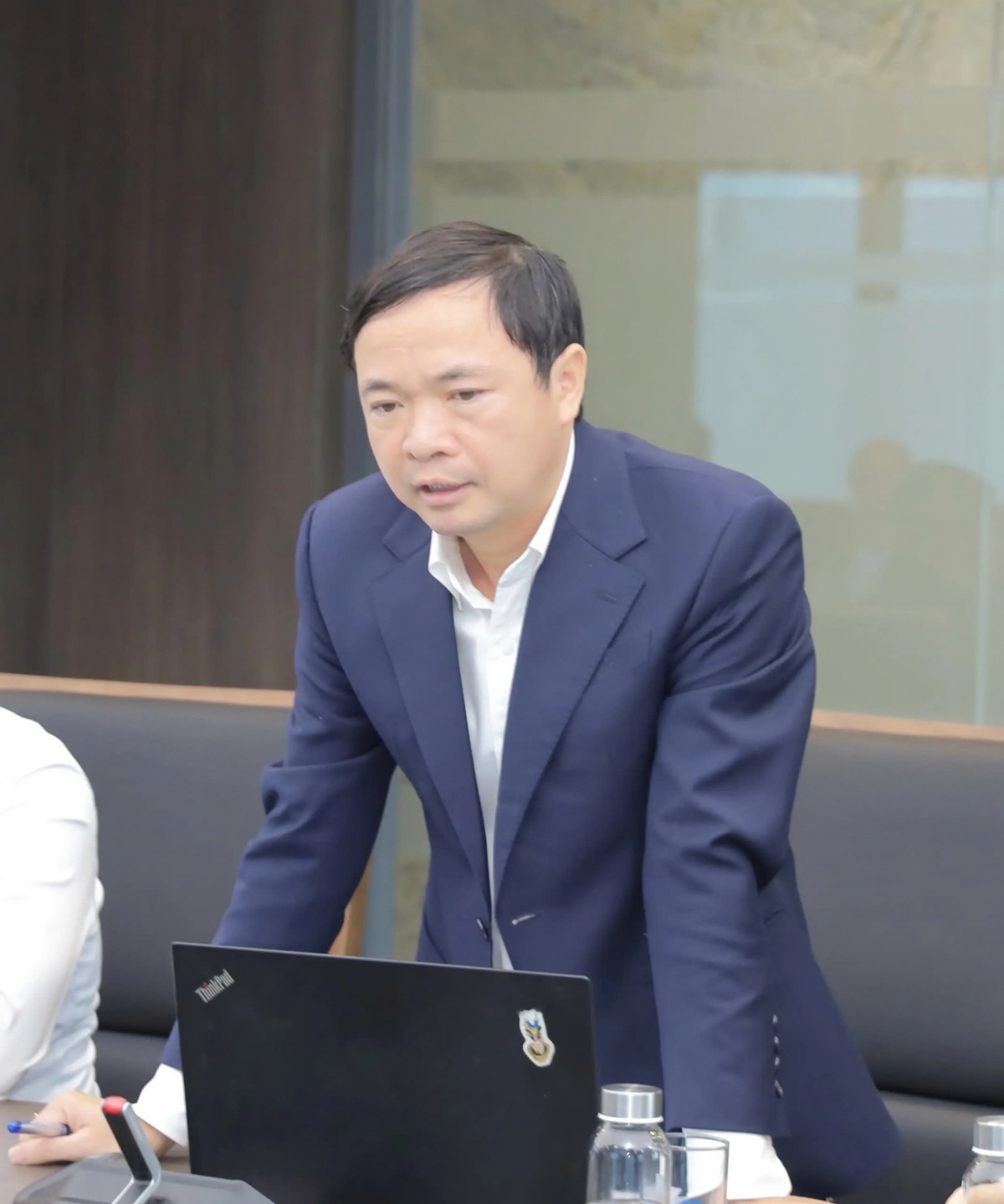 Lãnh đạo Bộ Công Thương làm việc với Petrolimex về đảm bảo nguồn cung xăng dầu