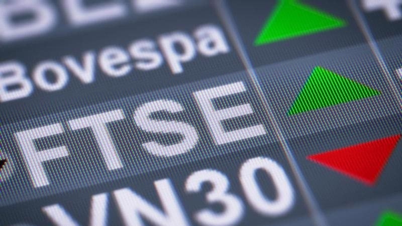 Chứng khoán 2025: Lập đỉnh 1.800 điểm, thanh khoản kỷ lục và cú hích nâng hạng