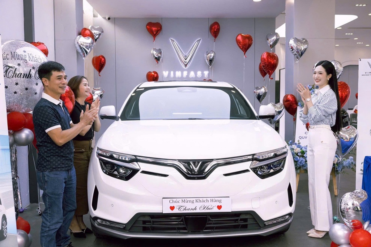 VinFast triển khai chiến dịch “Mãnh liệt vì tương lai Xanh” - Hỗ trợ toàn dân chuyển đổi sang xe điện