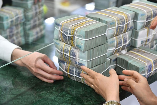 Quy định mới về mua, chuyển nhượng cổ phần trở thành cổ đông lớn của ngân hàng