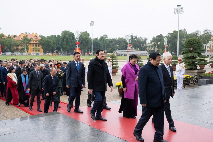 Lãnh đạo Đảng, Nhà nước vào Lăng viếng Chủ tịch Hồ Chí Minh nhân kỷ niệm 80 năm Ngày Tổng tuyển cử đầu tiên Lãnh đạo Đảng, Nhà nước vào Lăng viếng Chủ tịch Hồ Chí Minh nhân kỷ niệm 80 năm Ngày Tổng tuyển cử đầu tiên