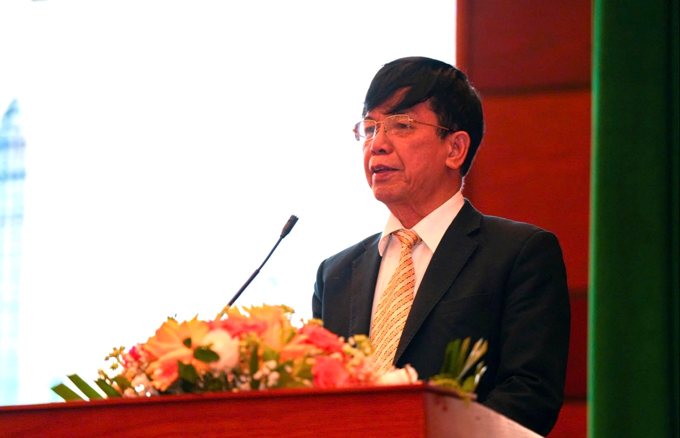 GS.TS Lê Hồng Hạnh, Chủ tịch Trung tâm Trọng tài Quốc tế Việt Nam (VIAC).