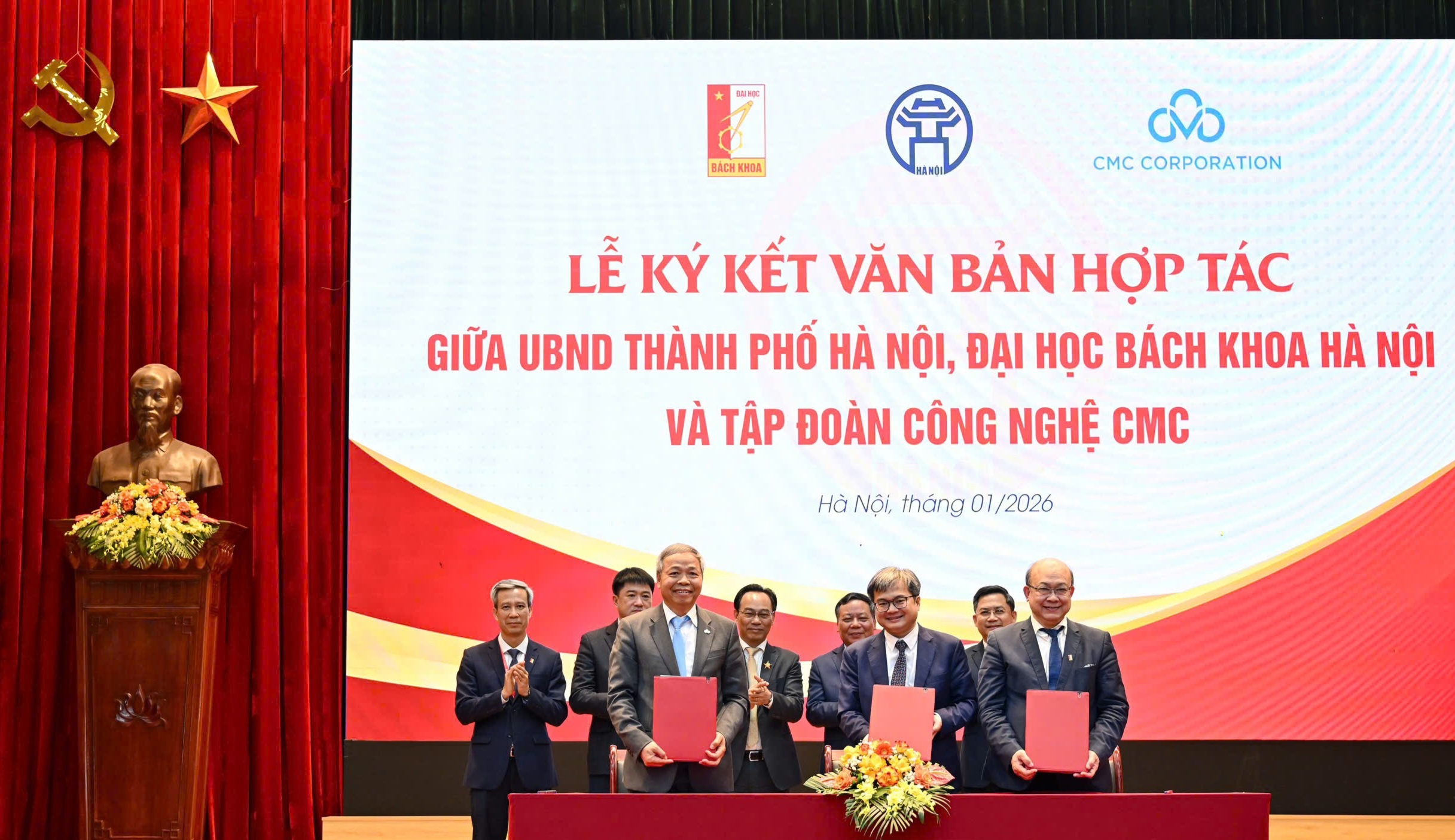 CMC kí thỏa thuận hợp tác cùng Tp.Hà Nội và Đại học Bách khoa Hà Nội CMC kí thỏa thuận hợp tác cùng Tp.Hà Nội và Đại học Bách khoa Hà Nội