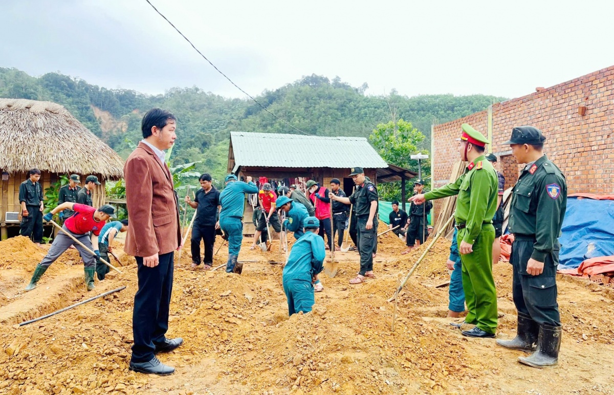 Chiến dịch Quang Trung - Thắp sáng niềm tin cho đồng bào vùng bão lũ