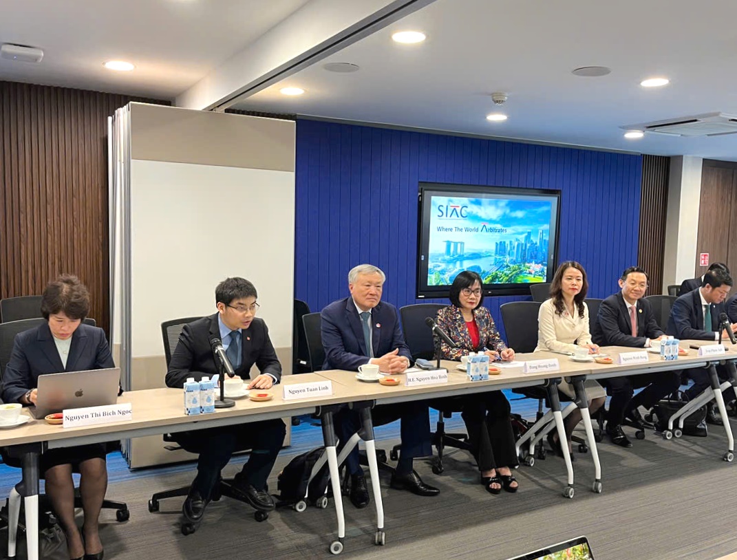 Phó Thủ tướng Nguyễn Hòa Bình làm việc với các cơ quan, doanh nghiệp, nhà đầu tư Singapore để thúc đẩy hợp tác trong lĩnh vực trung tâm tài chính- Ảnh 3.