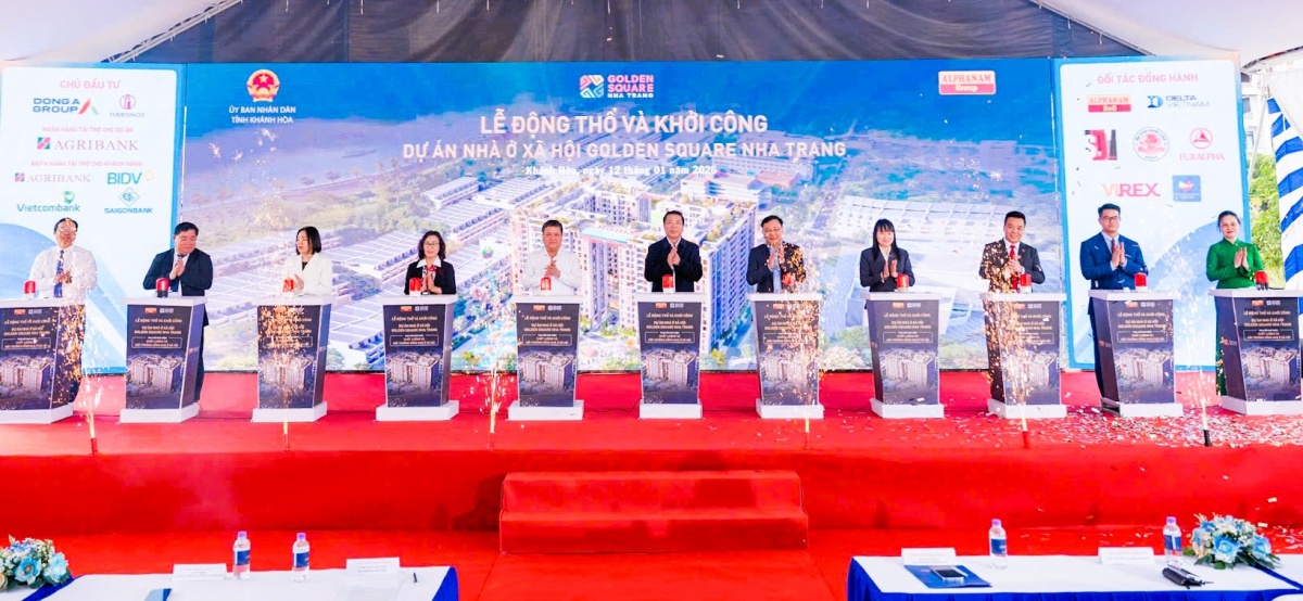 Lễ động thổ và khởi công Dự án Nhà ở xã hội Golden Square Nha Trang. Lễ động thổ và khởi công Dự án Nhà ở xã hội Golden Square Nha Trang.