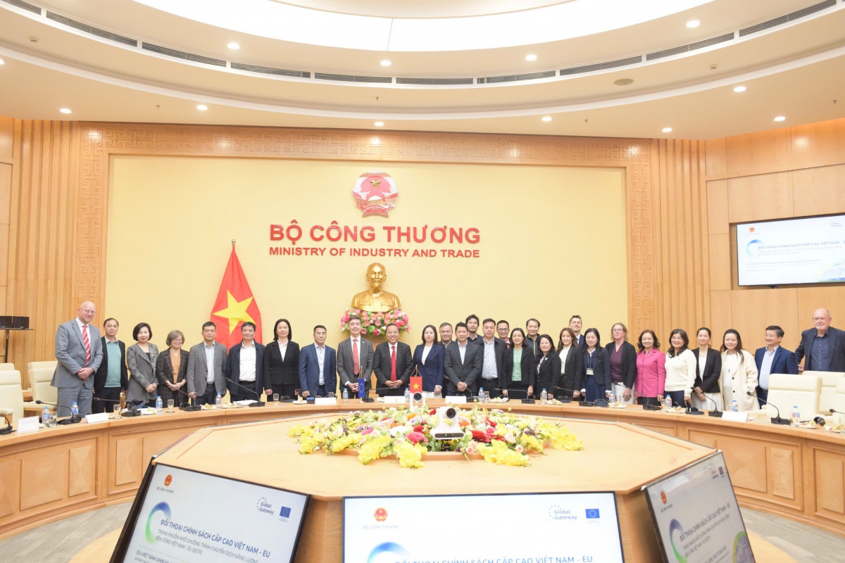 Đoàn NHNN tham gia đối thoại chính sách cấp cao thường niên Việt Nam – EU Đoàn NHNN tham gia đối thoại chính sách cấp cao thường niên Việt Nam – EU