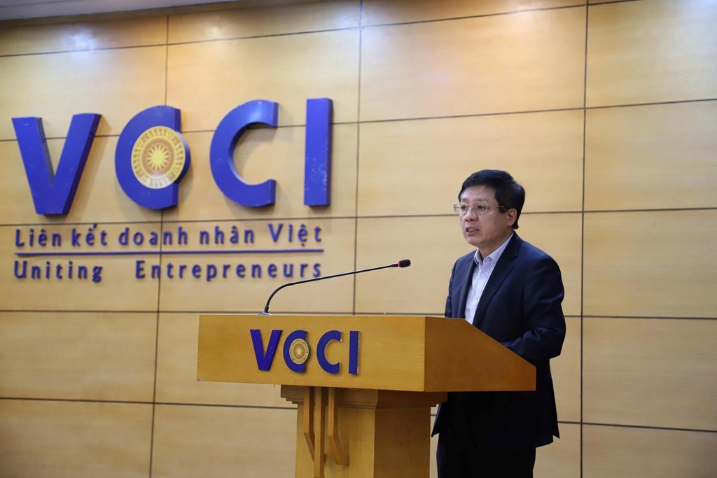 Chủ tịch VCCI Hồ Sỹ Hùng bày tỏ sự cảm ơn đối với sự tín nhiệm của Ban lãnh đạo VCCI, sự ủng hộ của đồng chí, đồng nghiệp và toàn thể cử tri