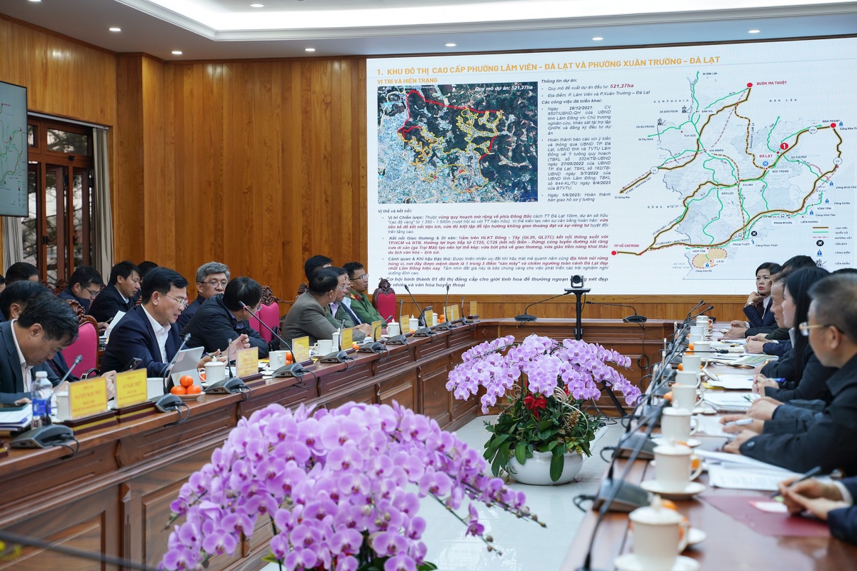 Quang cảnh buổi làm việc. (Ảnh: Cổng thông tin điện tử tỉnh Lâm Đồng)