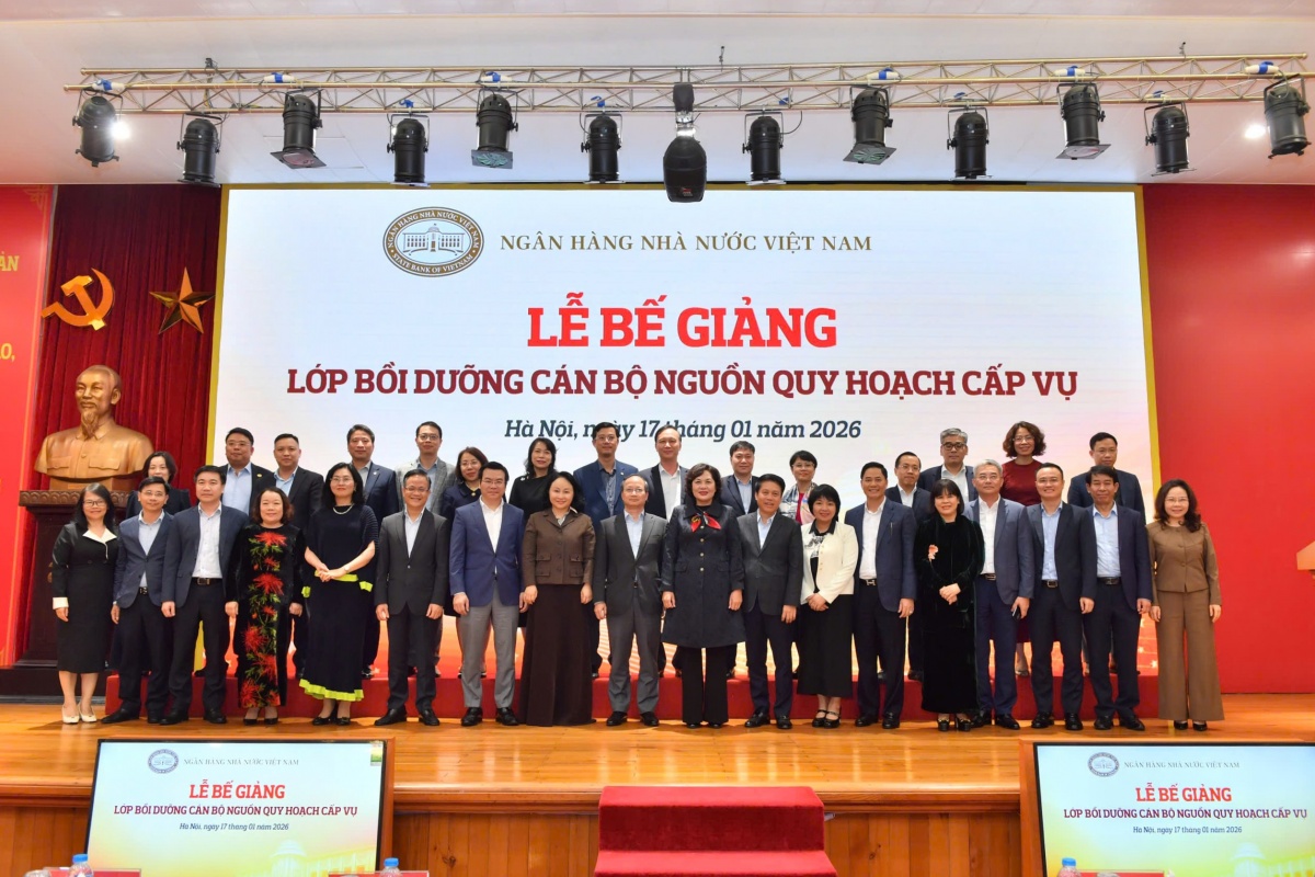 Bế giảng Lớp Bồi dưỡng cán bộ nguồn quy hoạch cấp Vụ