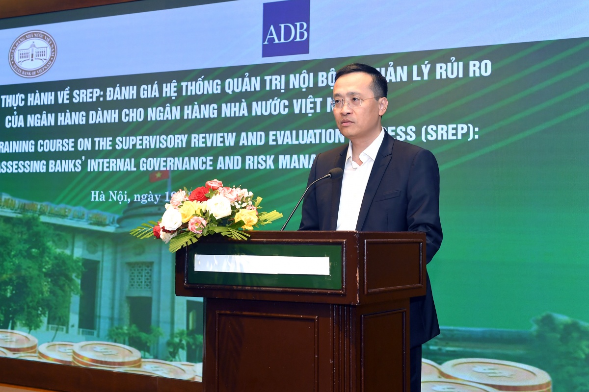 NHNN tổ chức khoá đào tạo thực hành về Quy trình rà soát và đánh giá giám sát