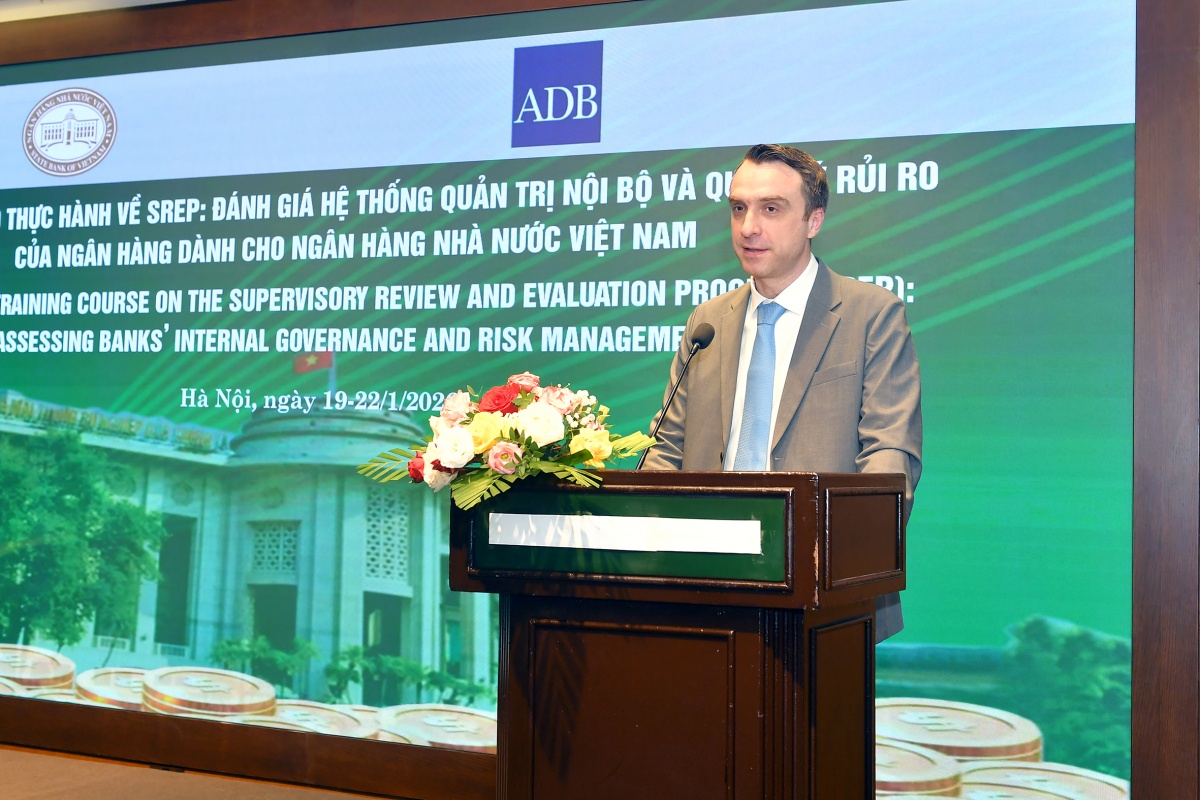 NHNN tổ chức khoá đào tạo thực hành về Quy trình rà soát và đánh giá giám sát