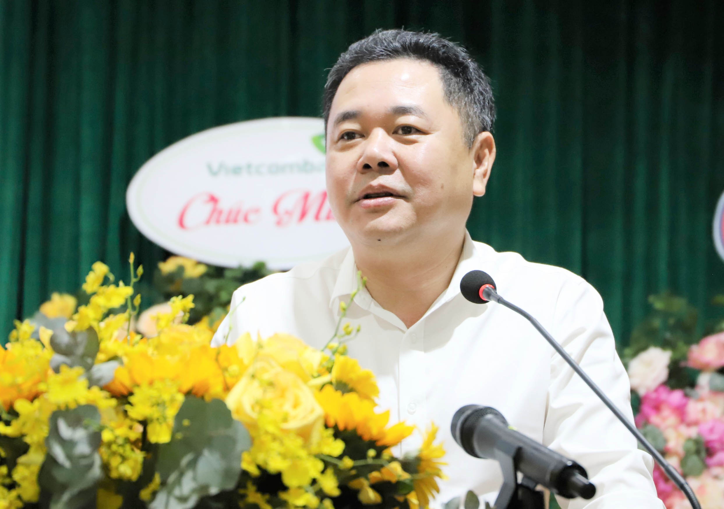 Phó Thống đốc Nguyễn Ngọc Cảnh phát biểu tại hội nghị