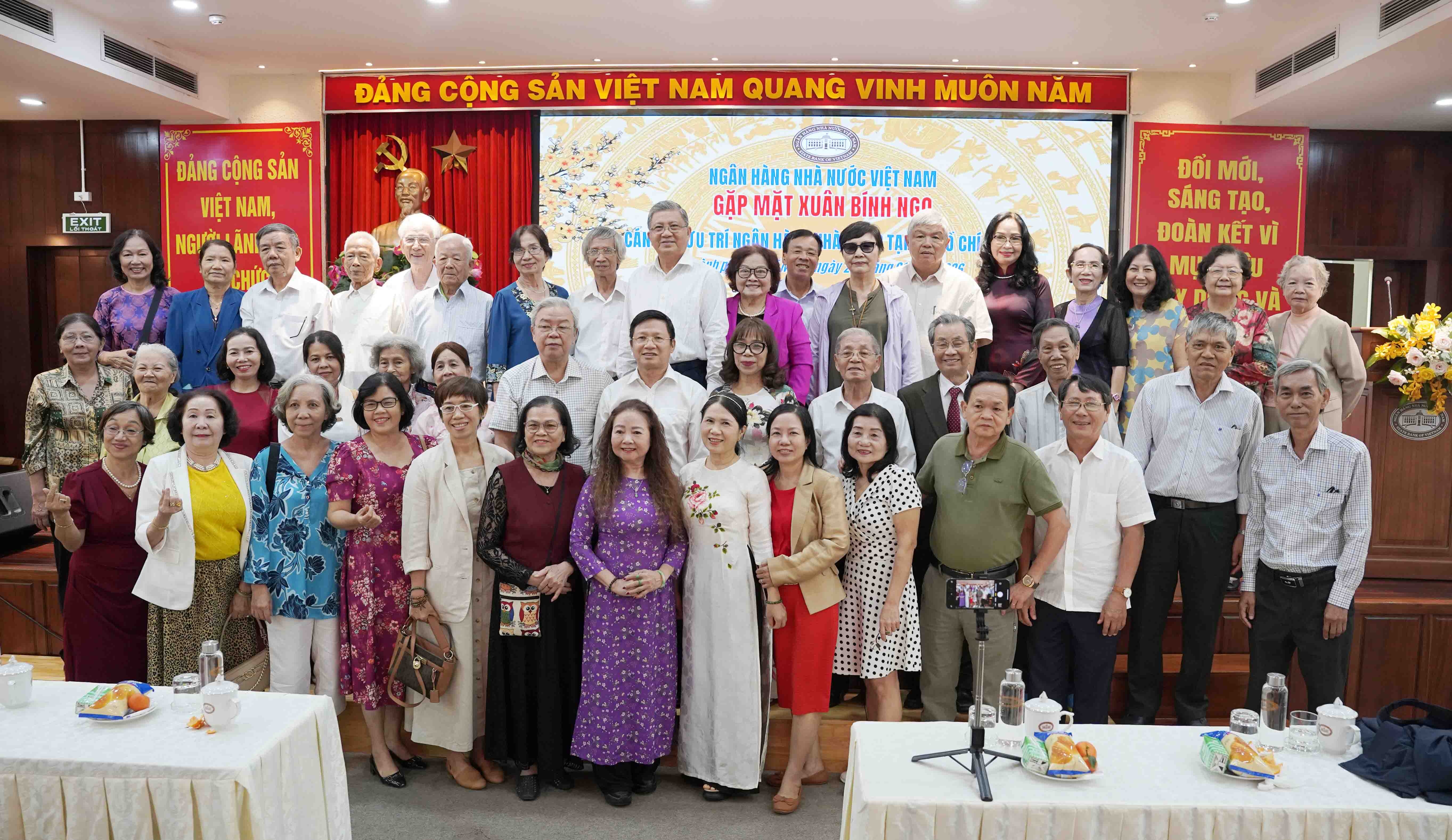 TP. Hồ Chí Minh: Gặp mặt cán bộ hưu trí Ngân hàng Nhà nước