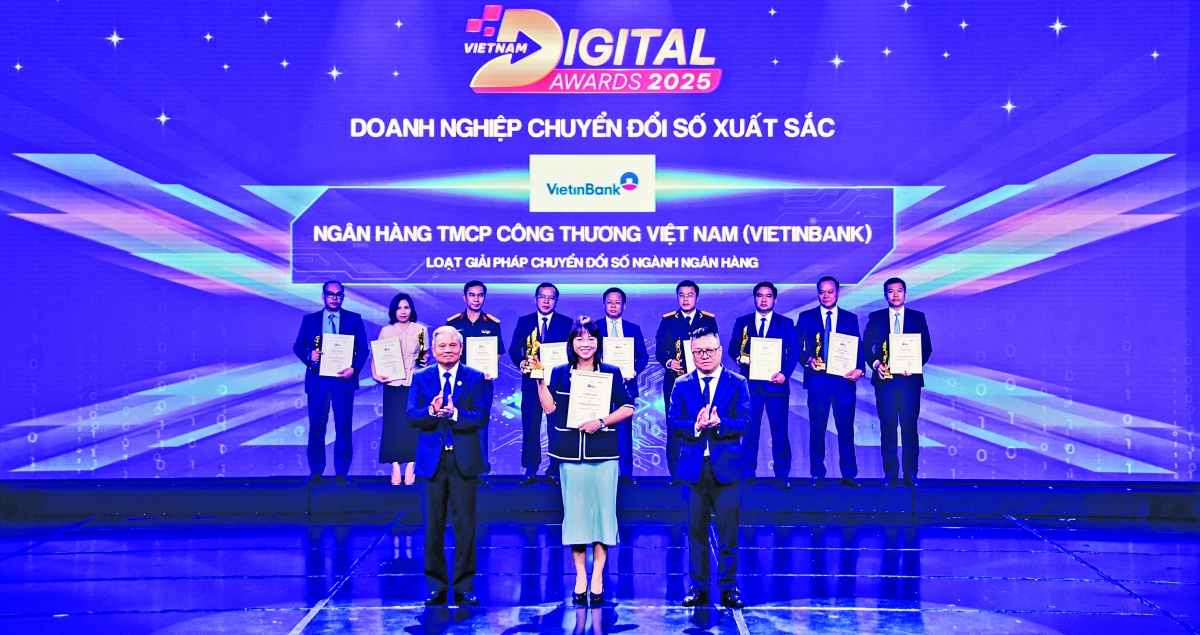 VietinBank vinh dự đạt giải thưởng Doanh nghiệp Chuyển đổi số xuất sắc 2025 VietinBank vinh dự đạt giải thưởng Doanh nghiệp Chuyển đổi số xuất sắc 2025