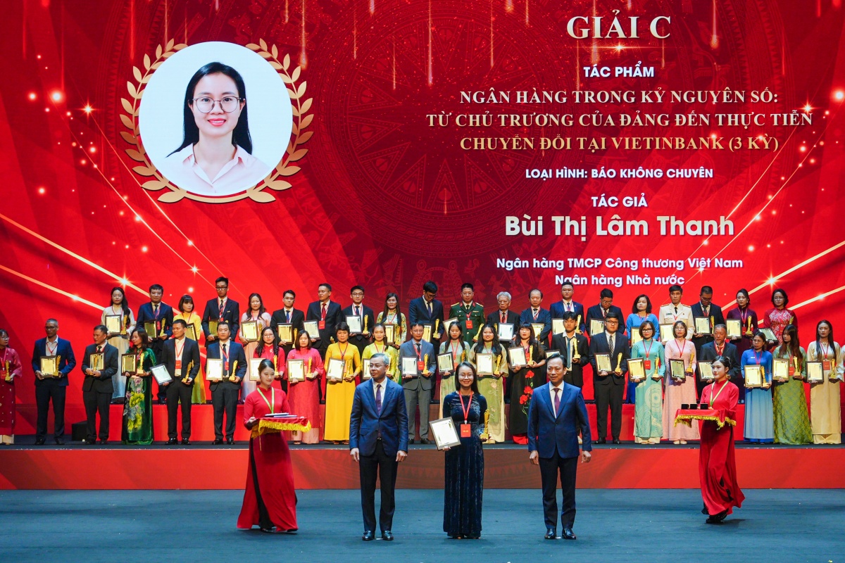 Đảng bộ NHNN xuất sắc đạt 14 giải thưởng tại Cuộc thi chính luận về bảo vệ nền tảng tư tưởng của Đảng trong Đảng bộ Chính phủ lần thứ 2