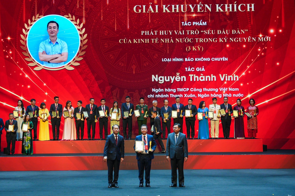 Đảng bộ NHNN xuất sắc đạt 14 giải thưởng tại Cuộc thi chính luận về bảo vệ nền tảng tư tưởng của Đảng trong Đảng bộ Chính phủ lần thứ 2