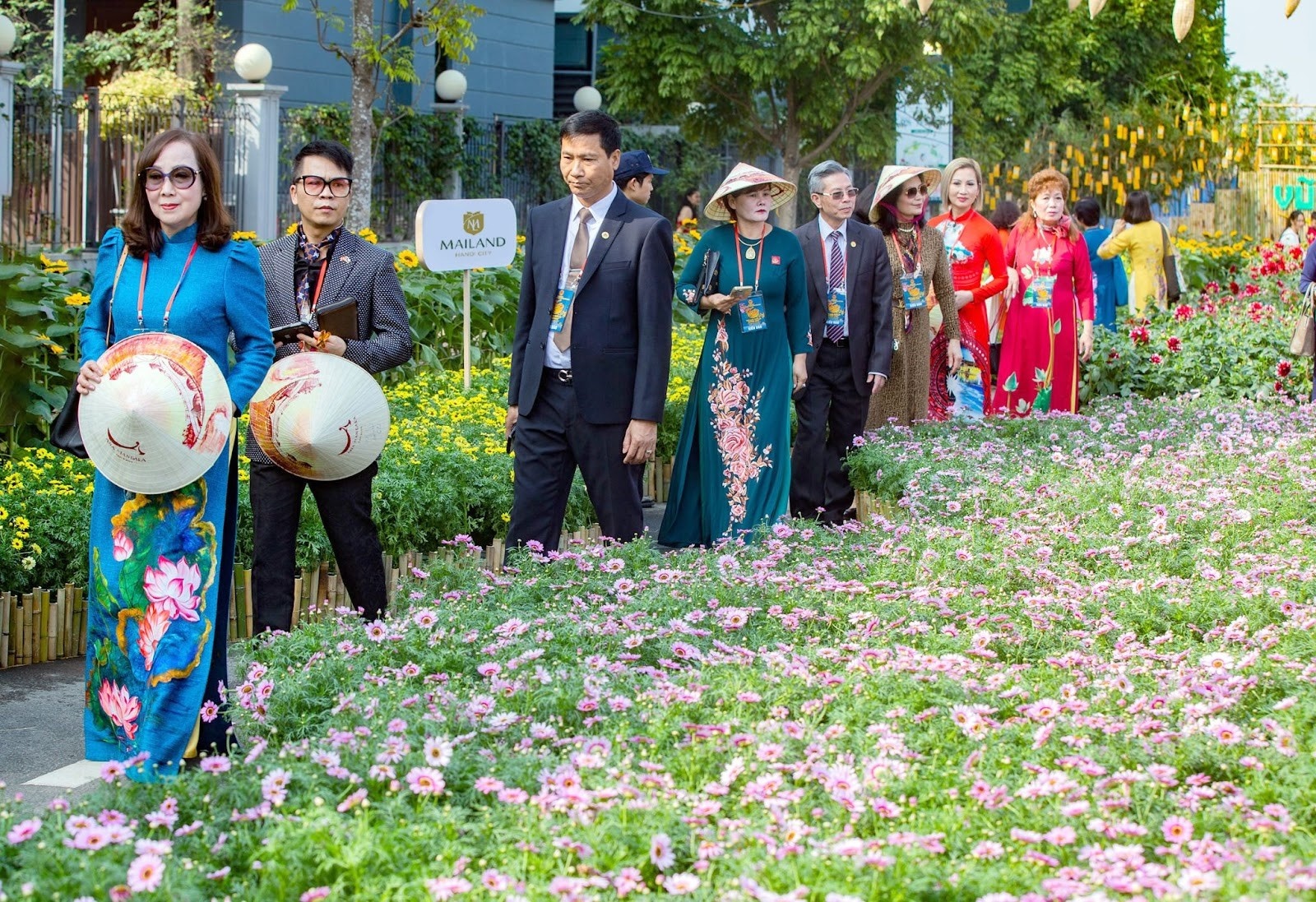 home hanoi xuan 2023 tiep noi su menh xay dung thanh pho sang tao