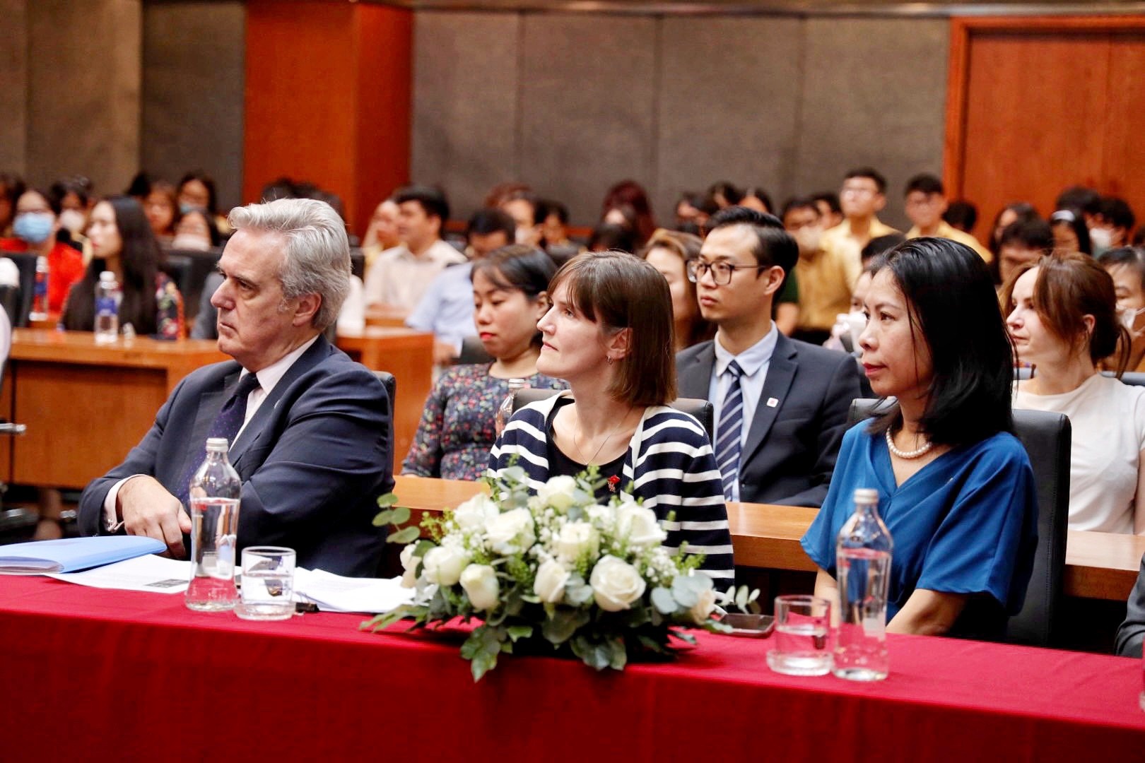 hub va acca ky ket thoa thuan hop tac chien luoc