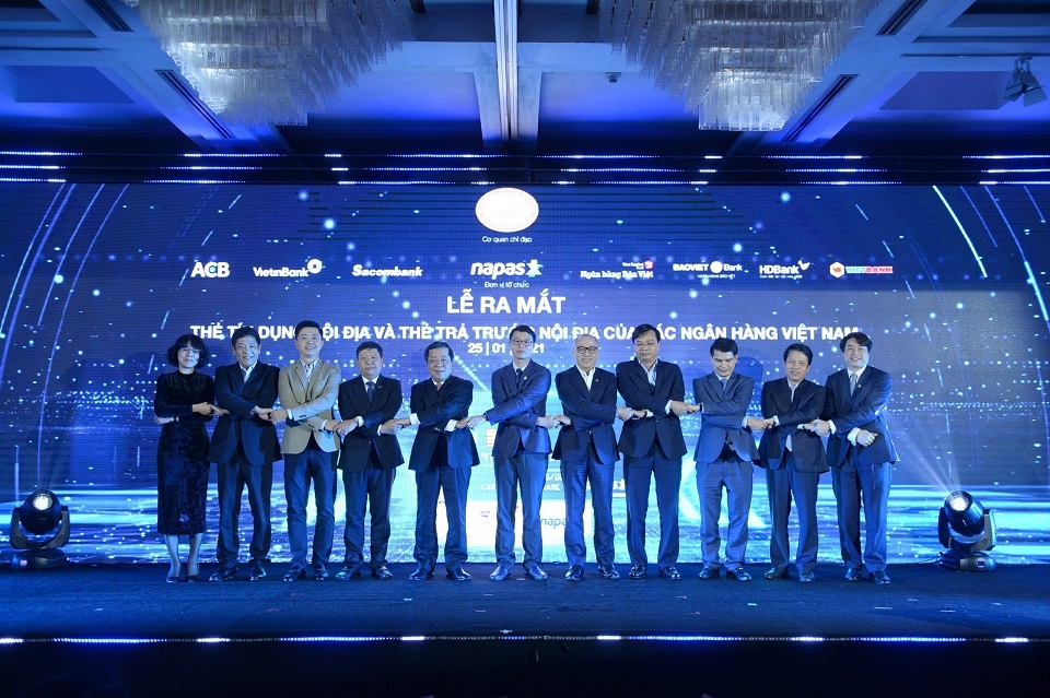 chinh thuc ra mat the tin dung noi dia va the tra truoc noi dia