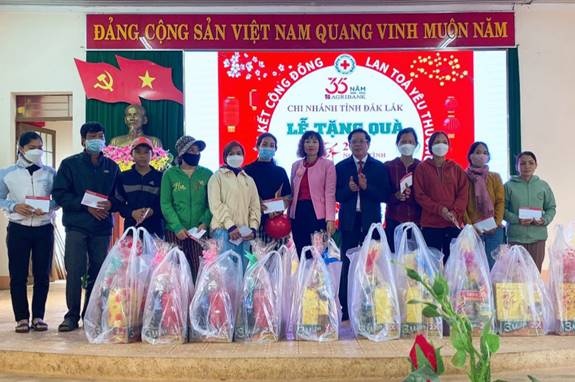 agribank dak lak tang hon 1700 suat qua trong dip tet