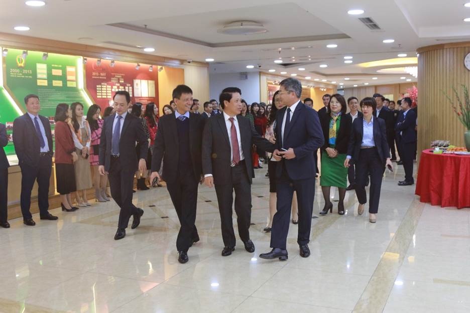 lanh dao ngan hang nha nuoc xong dat cac ngan hang