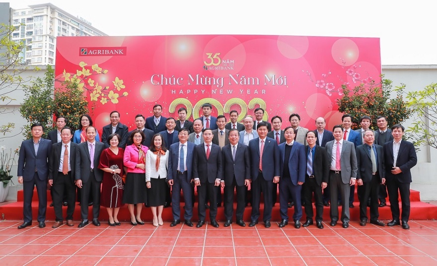 lanh dao ngan hang nha nuoc xong dat cac ngan hang