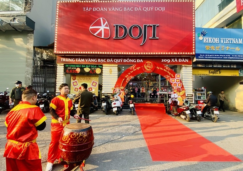 da dang mau ma thuong hieu vang trong ngay via than tai