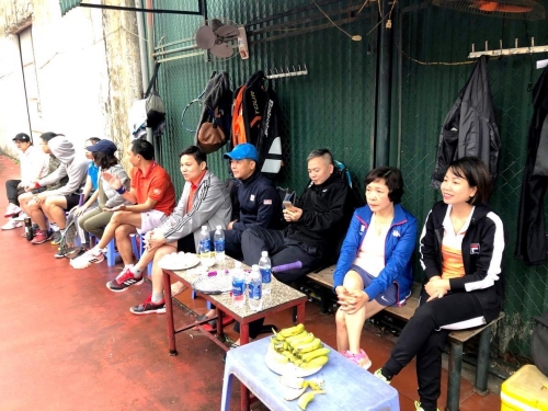 Giao lưu CLB Tennis NHNN TW: Thắm đượm tình đoàn kết Giao lưu CLB Tennis NHNN TW: Thắm đượm tình đoàn kết