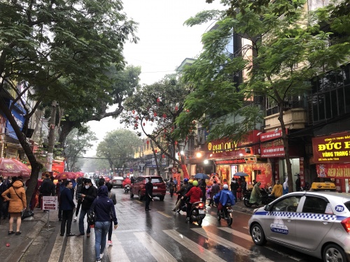 Mua vàng ngày vía Thần Tài: Nhờ người thân hoặc mua online để tránh lây virus corona mua vang ngay via than tai nho nguoi than hoac mua online de tranh lay virus corona